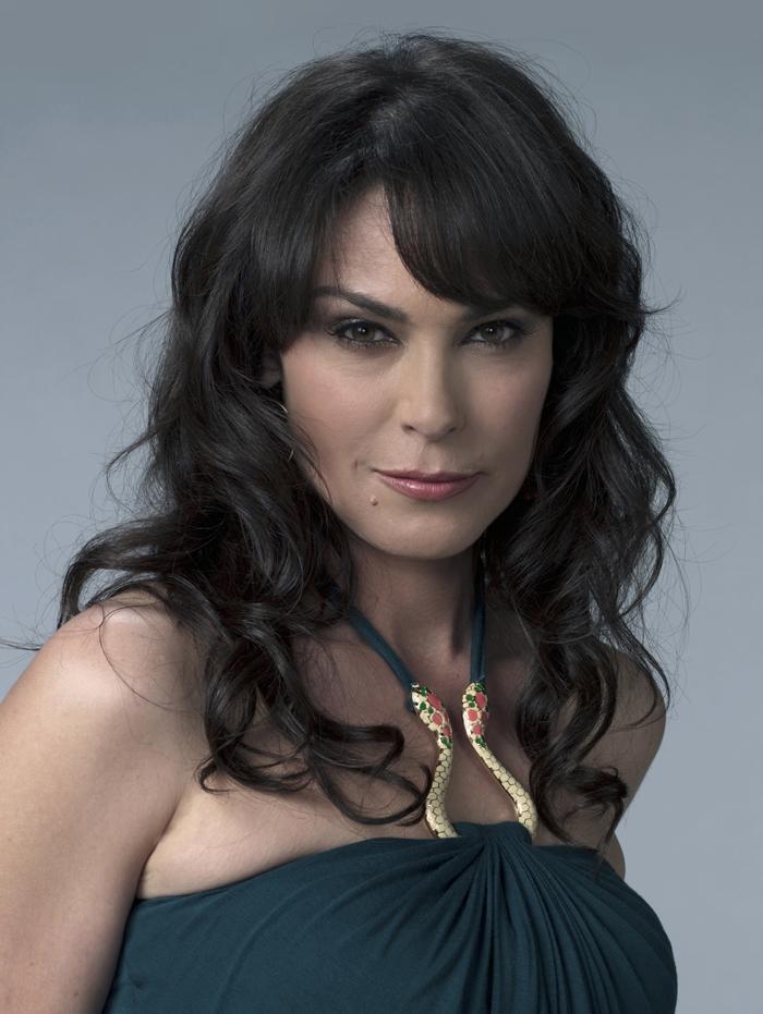 Michelle Forbes Profile Biodata Updates And Latest Pictures Fanphobia Celebrities Database 