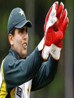 Kamran Akmal Catching a Ball