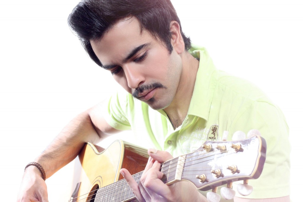 Junaid Khan  Guitarist