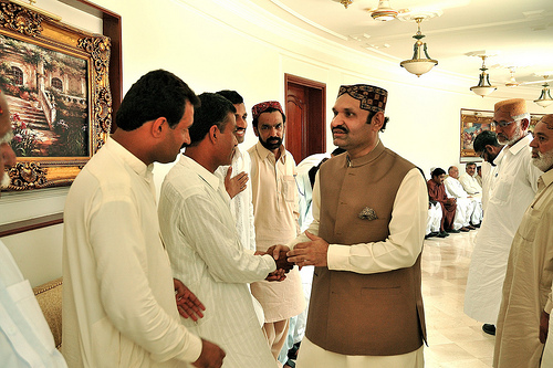 Ali Gohar Khan Mahar with Party members
