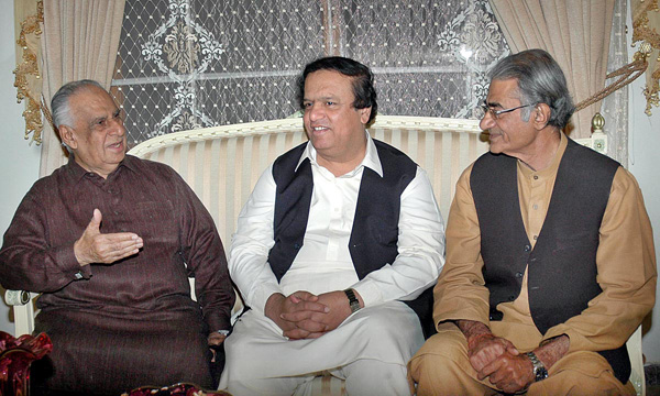 Muhammad Ayaz Soomro with party members