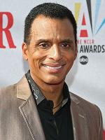 Jon Secada