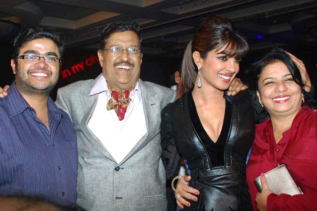 Priyanka Chopra Family Pic