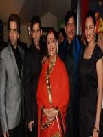 Sonakshi Sinha Family Pic