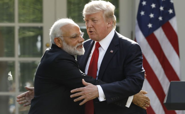 Trump Hug Narendra Modi