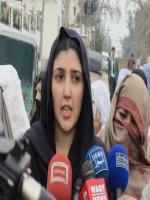 Aaisha Gulalai Answering to Media