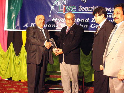 Syed Muzafar Hussain Shah Distributing Awards