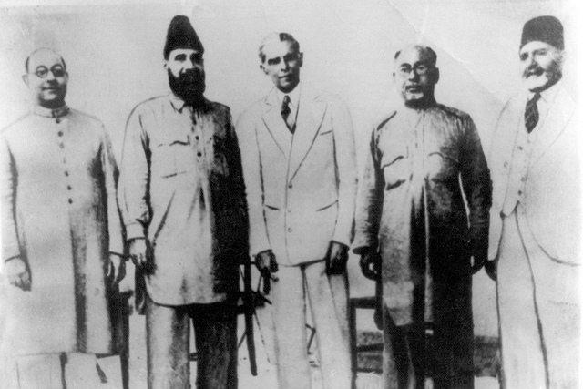 Allama Mashriqi With Quid-e-Azam