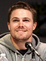 Stephen Amell