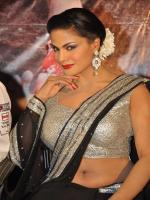 Veena Malik While shooting