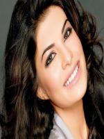 smiling face of Jacqueline Fernandez