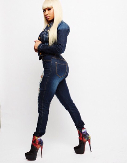 Nicki Minaj in Hot Dress | Nicki Minaj Photos | FanPhobia - Celebrities ...