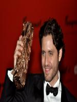 Edgar Ramirez at award ceremony