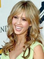 Jessica Alba smiling picture