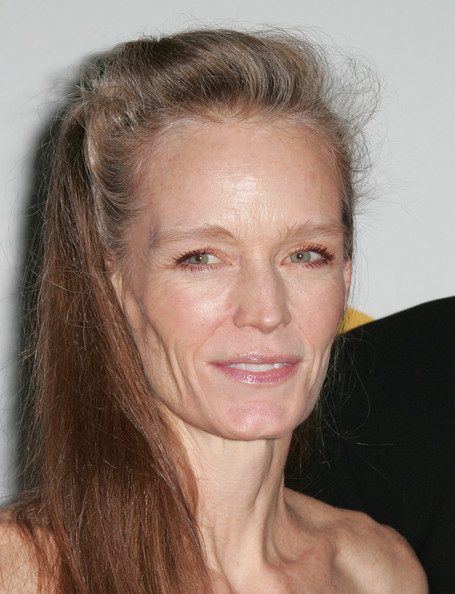 Suzy Amis in The Big Town