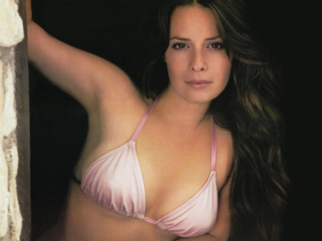 Holly Marie Combs in  Charmed
