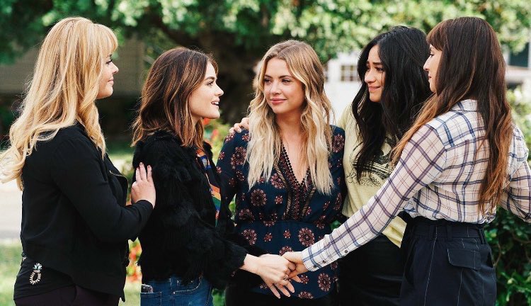 Lucy Hale Group Photo