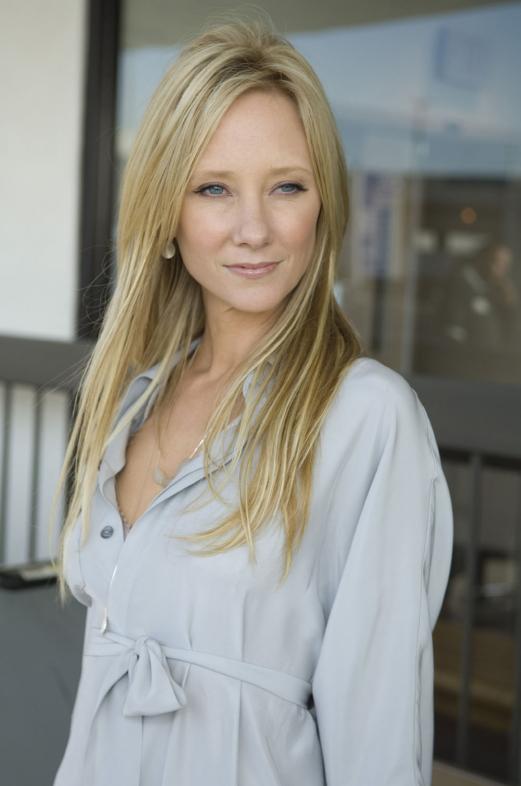 Anne Heche in  Return to Paradise