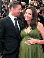 angelina jolie pregnant