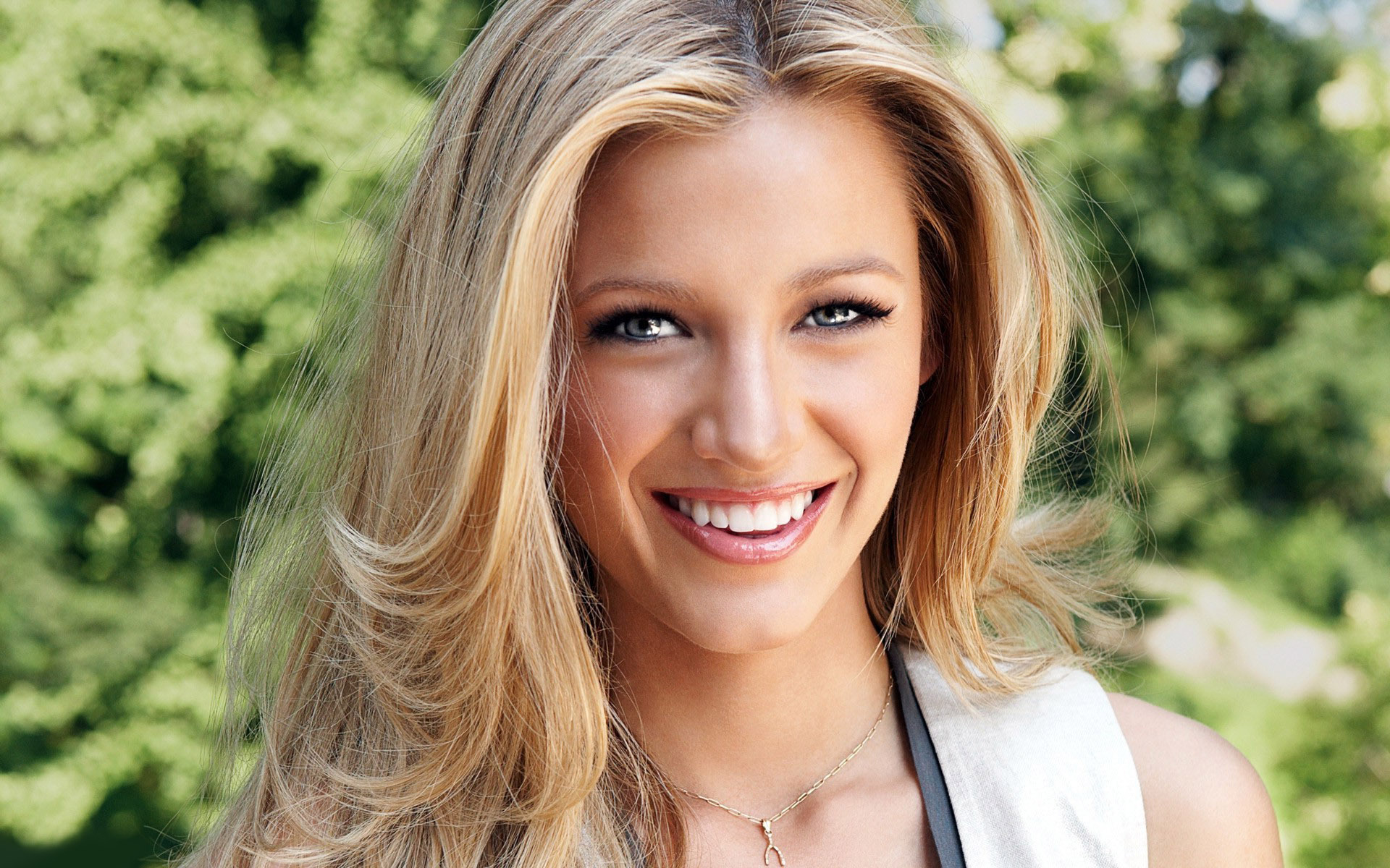 Blake Lively loving picture