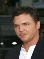 Nicholas Lea Wallpaper