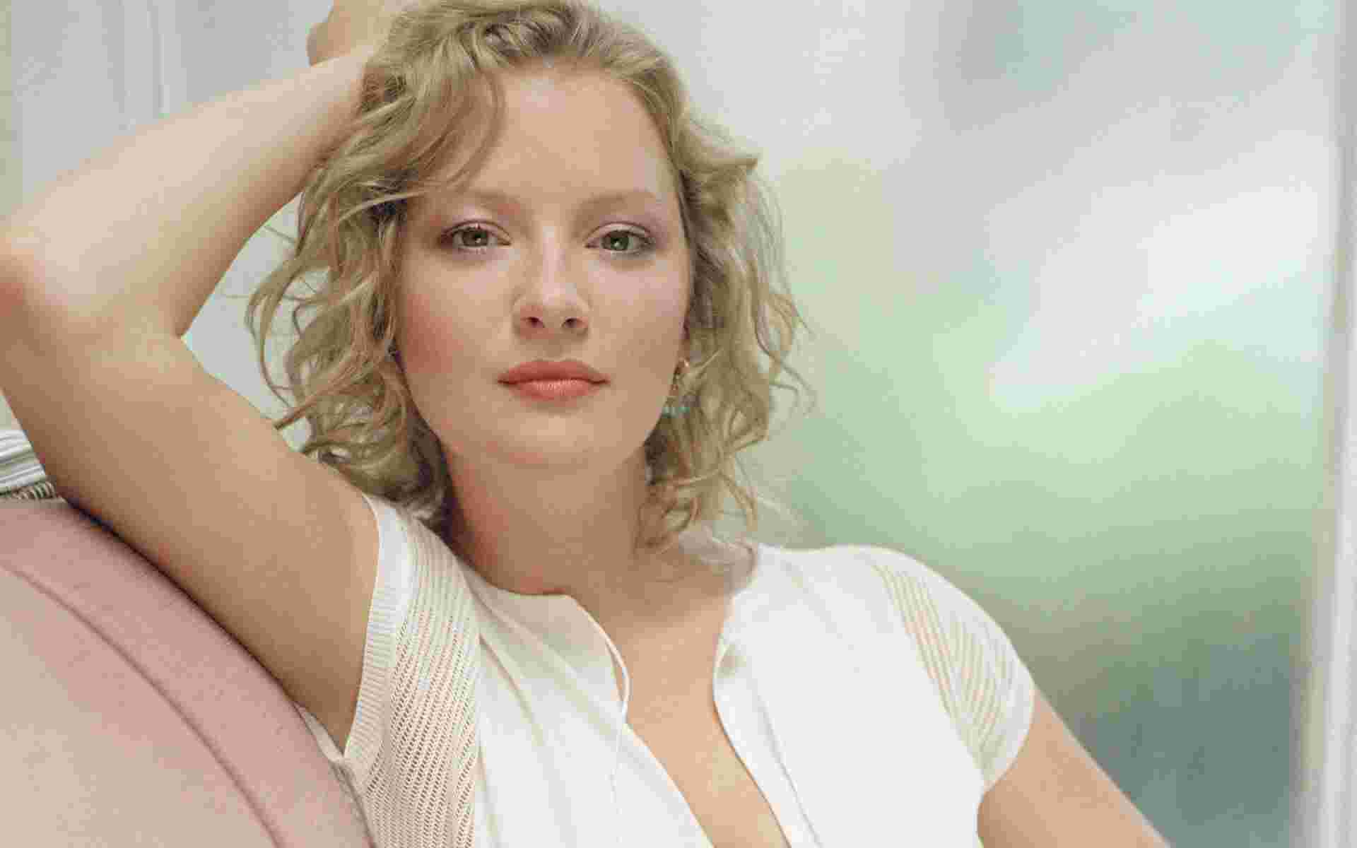 Gretchen Mol in  Rounders