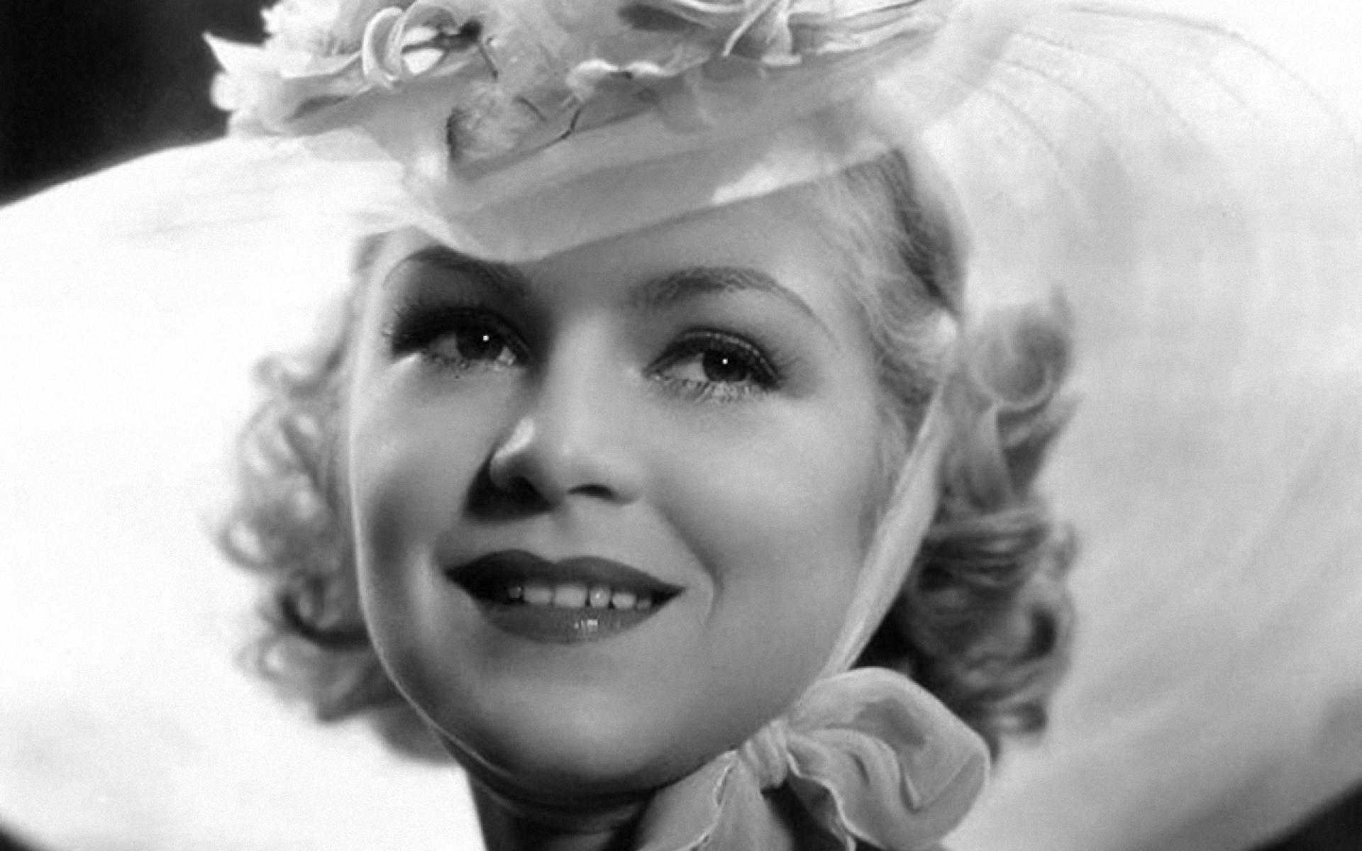 Claire Trevor in  Dead End