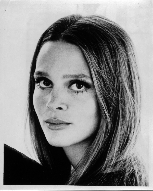 Leigh Taylor-Young in The Adventurers