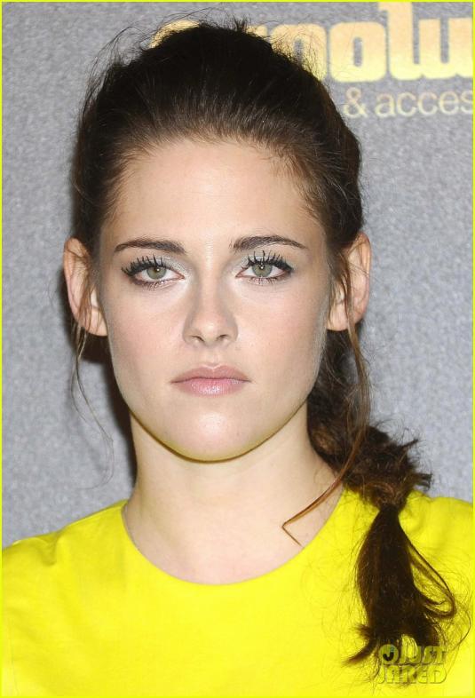 Kristen Stewart in yellow dress