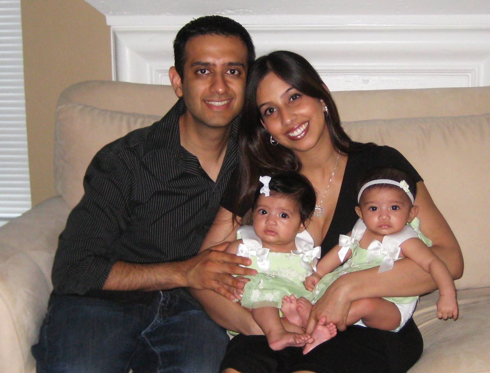 Deepak Dobriyal Family Pic