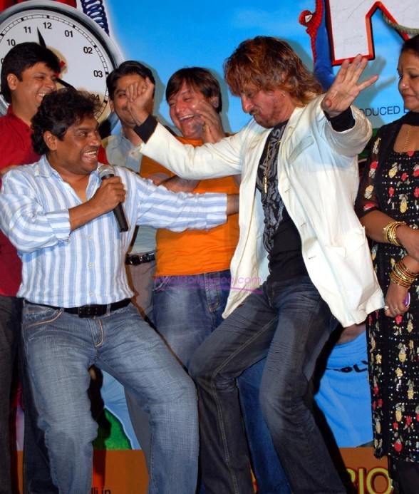 Shakti Kapoor Dancing with Johny Lever