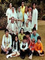 Karan Kapoor With Family