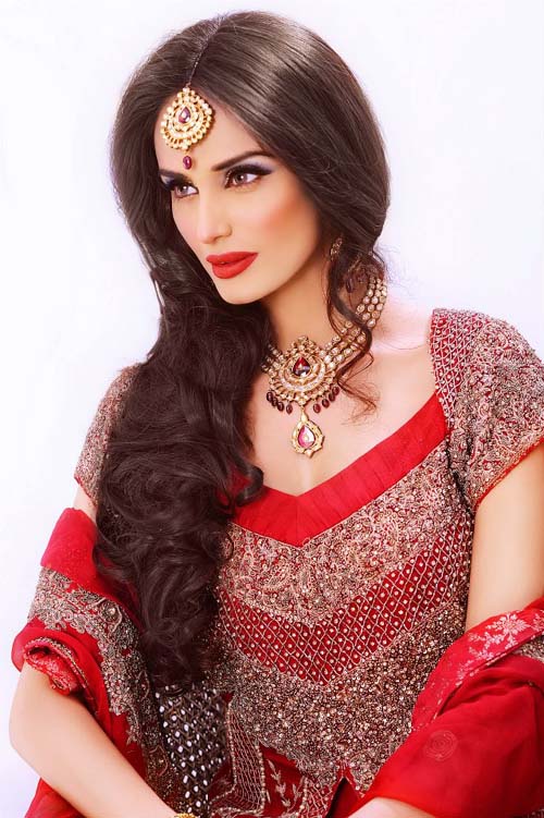 Mehreen Syed Best Brilliant Red dress
