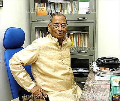 Pyarelal Khandelwal in Office