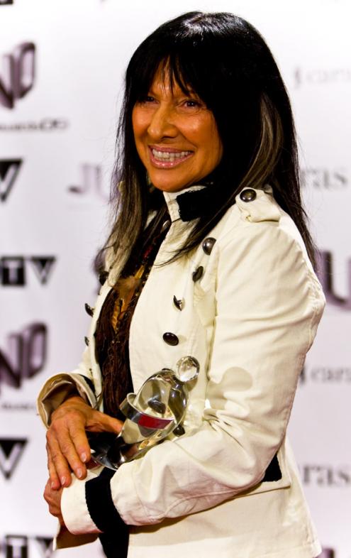 Buffy Sainte Marie in The Best of the Vanguard Years