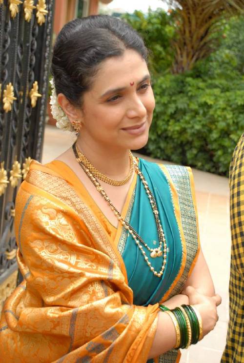Supriya Pilgaonkar in Movie Shoot