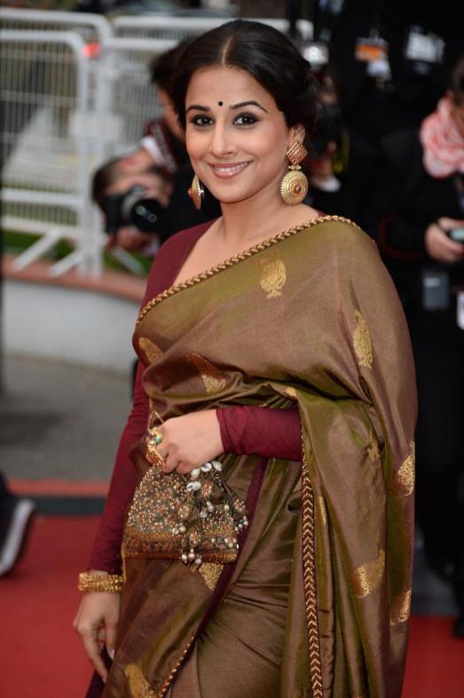 Vidya Balan hot