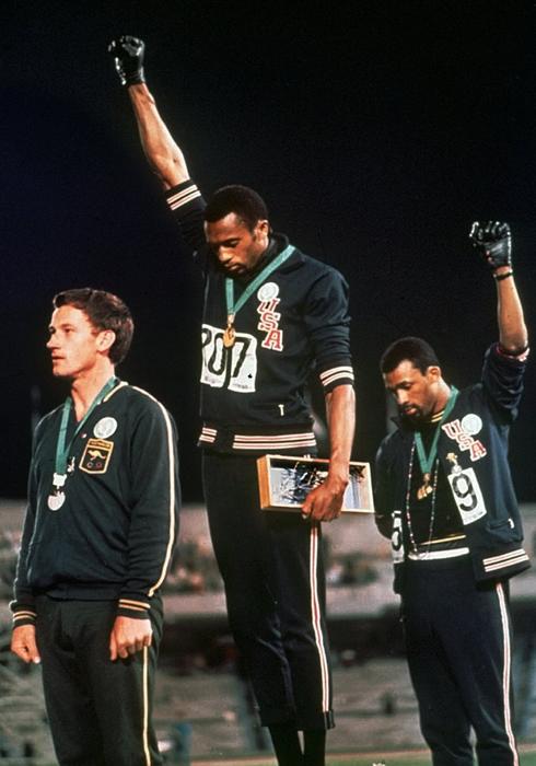 Tommie Smith Group Pic
