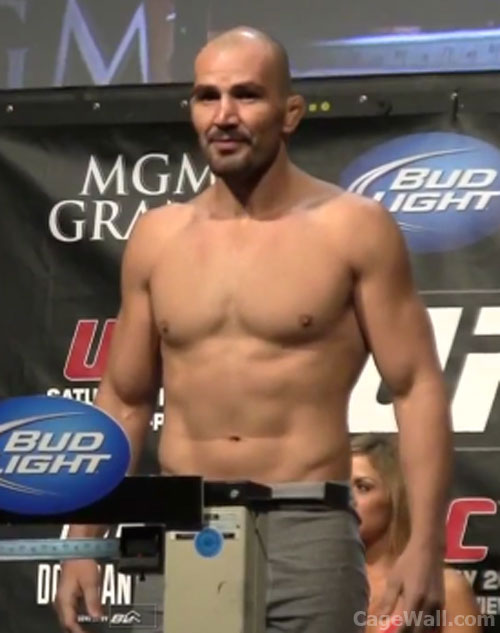 Glover Teixeira Photo Shot