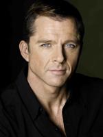 Maxwell Caulfield Chicago played Billy Flynn at the Cambridge Theatre