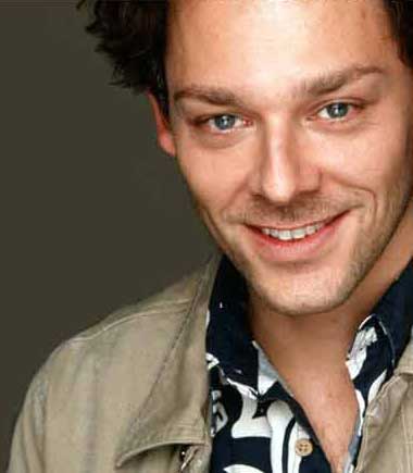 Richard Coyle in The History of Mr. Polly