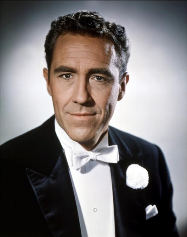 Jason Robards in Larry Cook