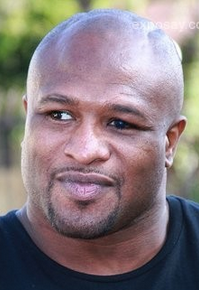 Lamon Brewster