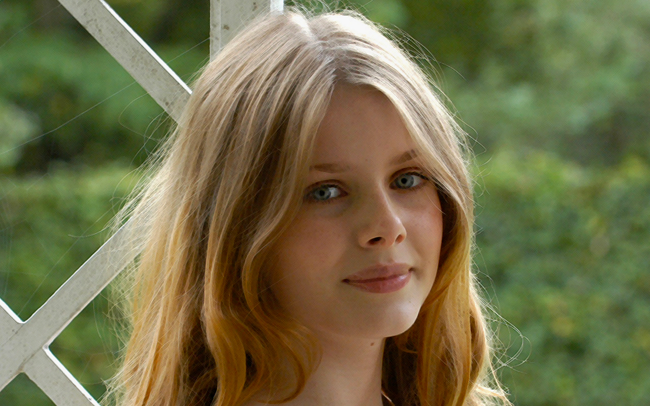 Rachel Hurd-Wood in  The Mapmaker