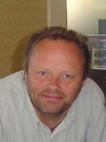 Robert Llewellyn in How Do They Do It