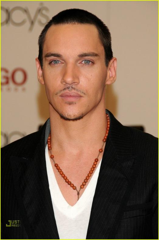 Jonathan Rhys Meyers in Shelter