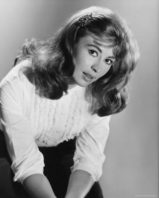 Nanette Newman in The Rebel (1961)