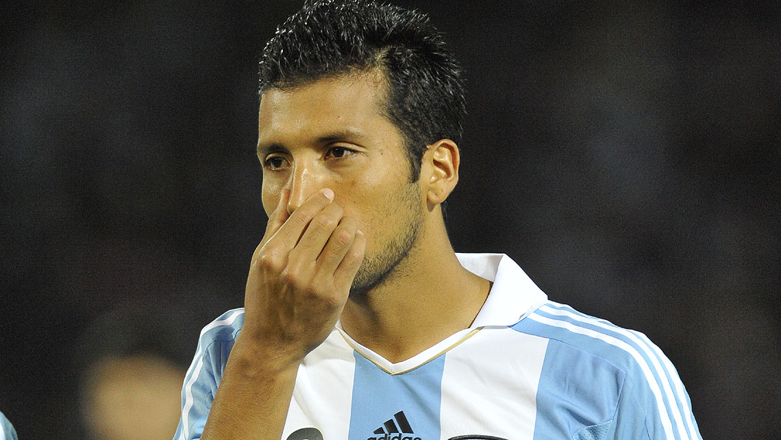 Ezequiel Garay in Match