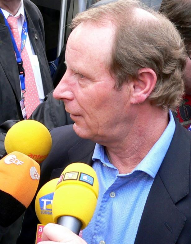 Berti Vogts Answer to Media