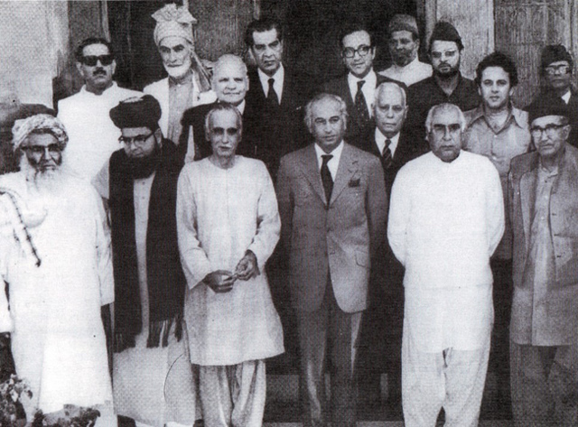 Sardar Shaukat Hayat Khan With Bhuto